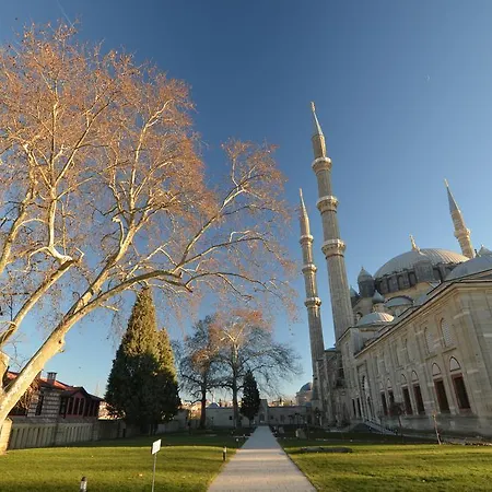 Hotel Katre Tasodalar 2*